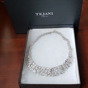 Tejani statement necklace